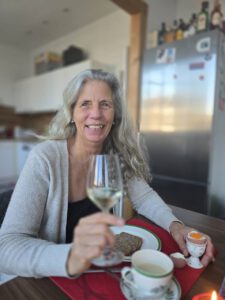 Klangschalen, Kristall schalen, sound healing, meditation, entspannung, Yoga nervensystem regulieren, selbstheilung musikalische Lesung musikalische begleitung Resilienz Training, Wofür brennst du, Wirbelsäulentherapie nach breuss, massage , Antar Mourna, magische Vagusnerv, regulierte Nervensystem