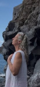 Klangschalen, Kristall schalen, sound healing, meditation, entspannung, Yoga nervensystem regulieren, selbstheilung musikalische Lesung musikalische begleitung Resilienz Training, Wofür brennst du, Wirbelsäulentherapie nach breuss, massage , Antar Mourna, magische Vagusnerv, regulierte Nervensystem