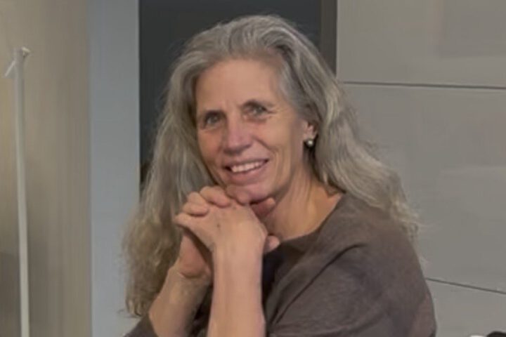 Klangschalen, Kristall schalen, sound healing, meditation, entspannung, Yoga nervensystem regulieren, selbstheilung musikalische Lesung musikalische begleitung Resilienz Training, Wofür brennst du, Wirbelsäulentherapie nach breuss, massage , Antar Mourna, magische Vagusnerv, regulierte Nervensystem