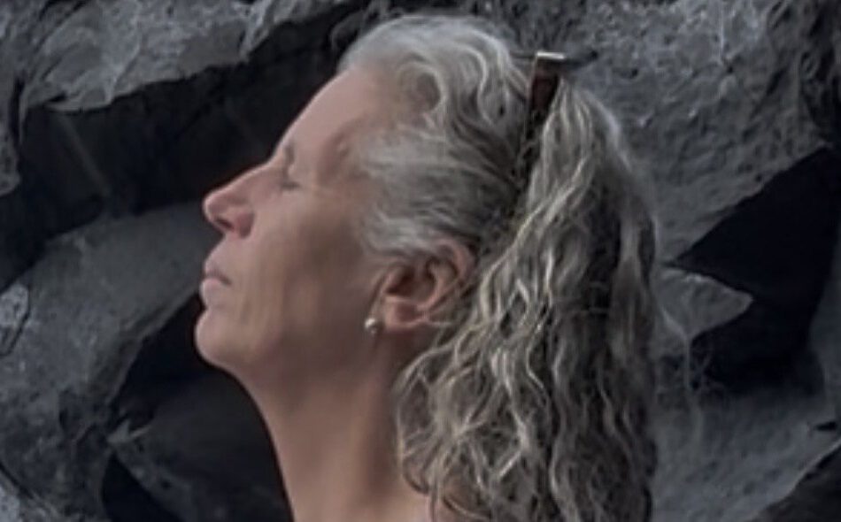 Klangschalen, Kristall schalen, sound healing, meditation, entspannung, Yoga nervensystem regulieren, selbstheilung musikalische Lesung musikalische begleitung Resilienz Training, Wofür brennst du, Wirbelsäulentherapie nach breuss, massage , Antar Mourna, magische Vagusnerv, regulierte Nervensystem
